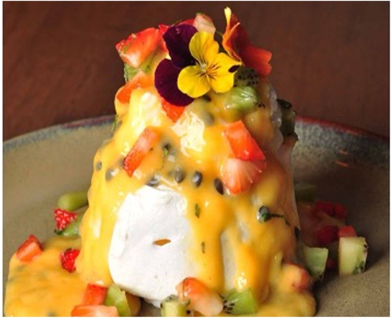 Signature chocolate dessert at Downunder, MICHELIN Guide selected restaurant Lisbon